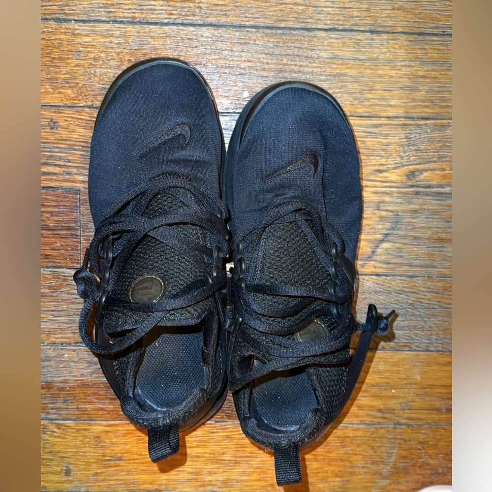 Nike Kids Black Sneakers
